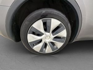 Tesla Model Y bild 35