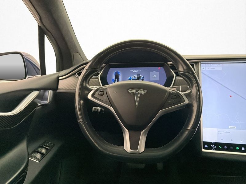 Tesla Model X bild 29