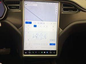 Tesla Model X bild 22
