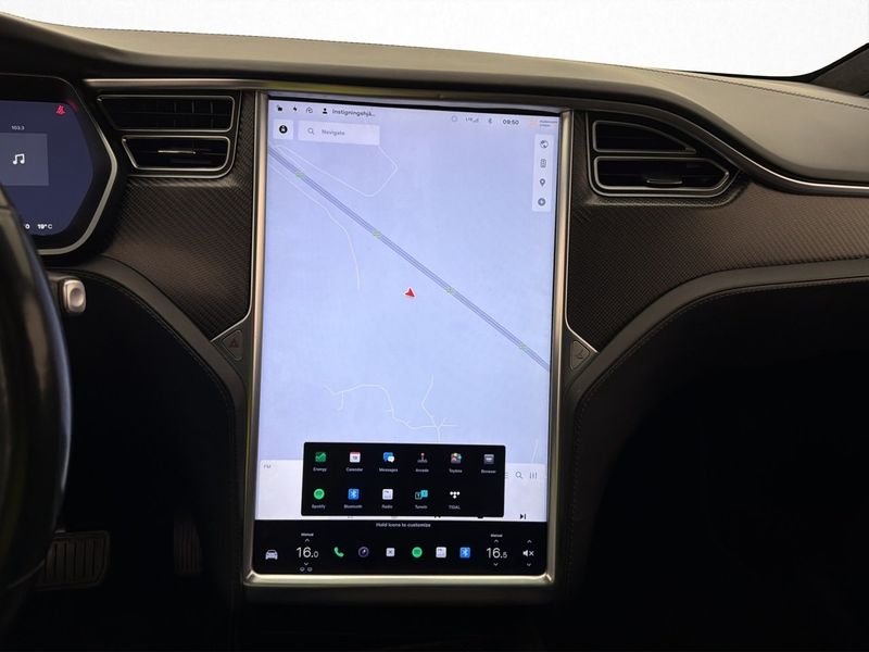Tesla Model X bild 21