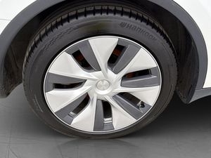 Tesla Model Y bild 35