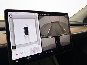 Tesla Model Y bild 20