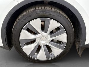 Tesla Model Y bild 33