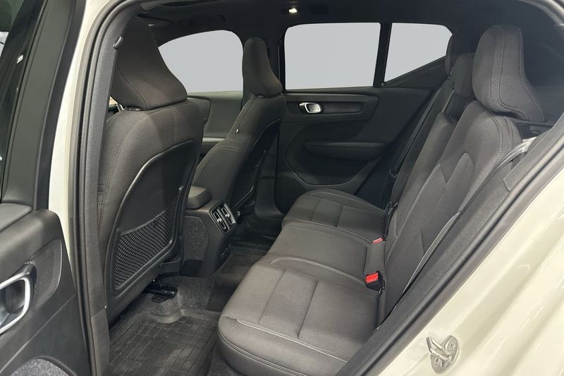 Volvo EX40 bild 7