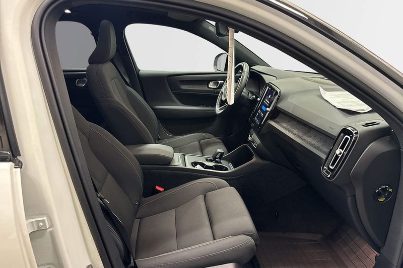 Volvo EX40 bild 5