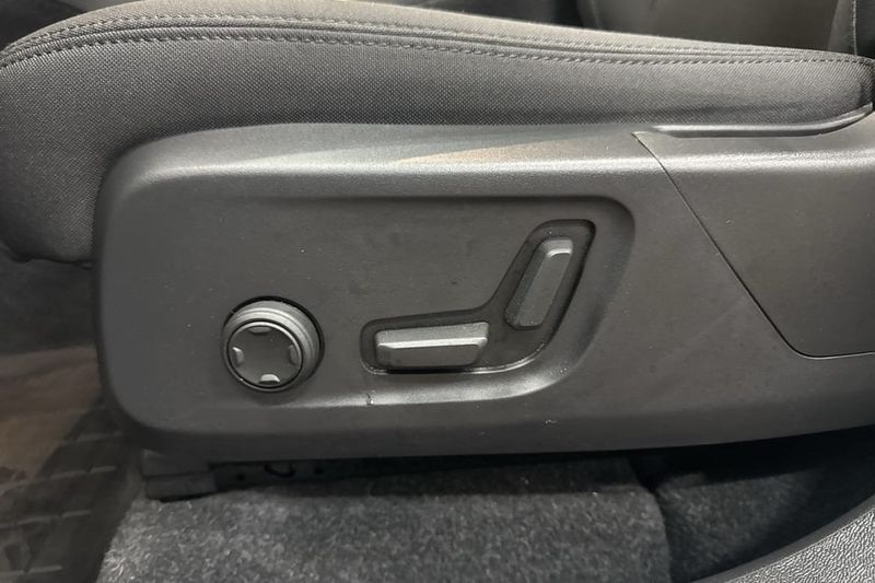 Volvo EX40 bild 18