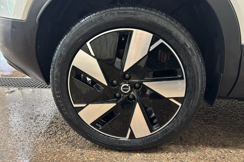 Volvo EX40 bild 22