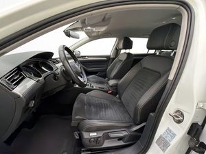 Volkswagen Passat bild 16
