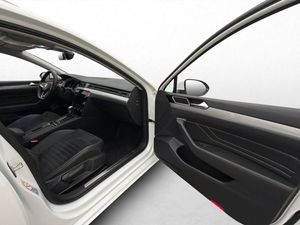 Volkswagen Passat bild 11