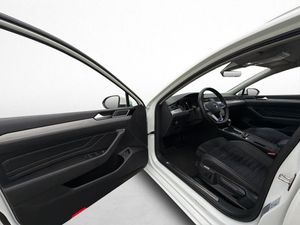 Volkswagen Passat bild 15