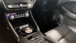 MG ZS EV bild 9