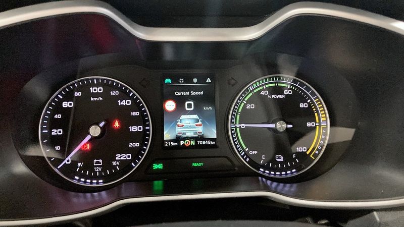 MG ZS EV bild 8