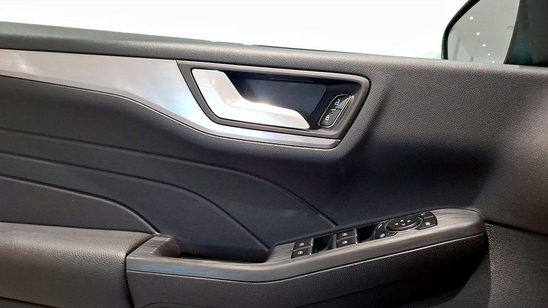 Ford Kuga bild 11