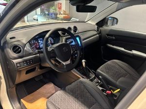 Suzuki Vitara bild 6