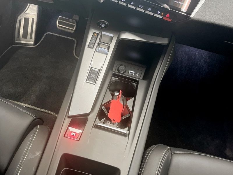 Peugeot 408 bild 14