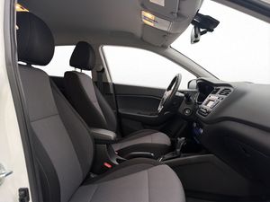 Hyundai i20 bild 10