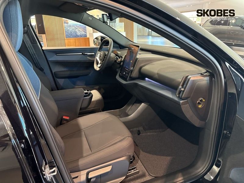 Volvo EX30 bild 10