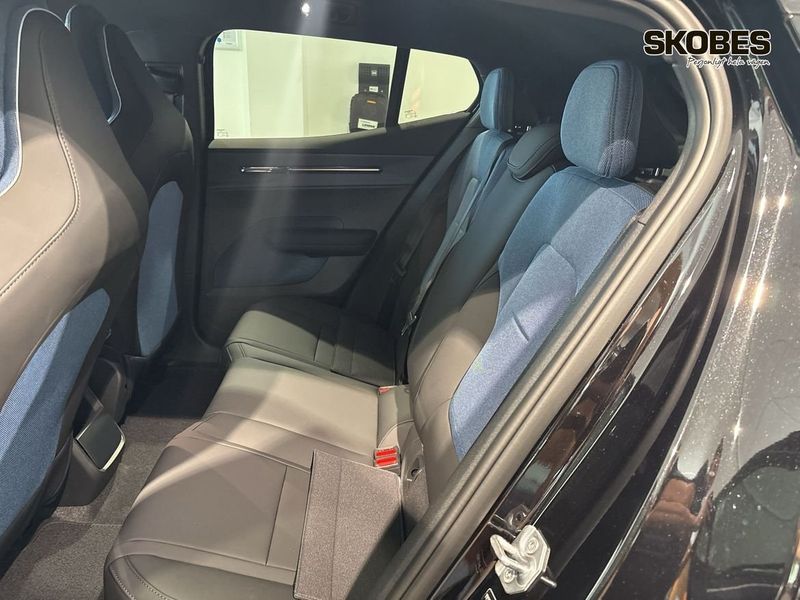 Volvo EX30 bild 8