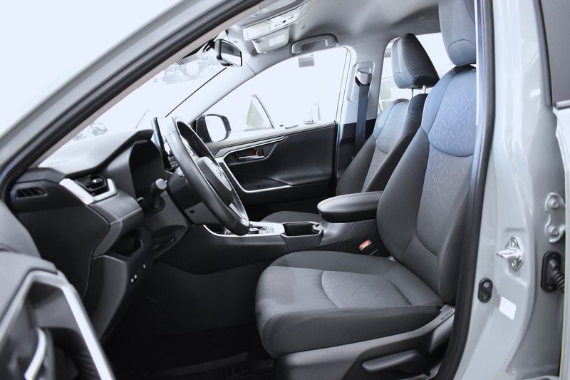 Toyota RAV4 bild 6
