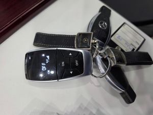 Mercedes E220 bild 23