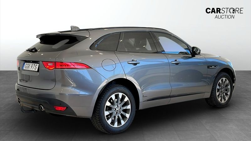 Jaguar F-Pace bild 2