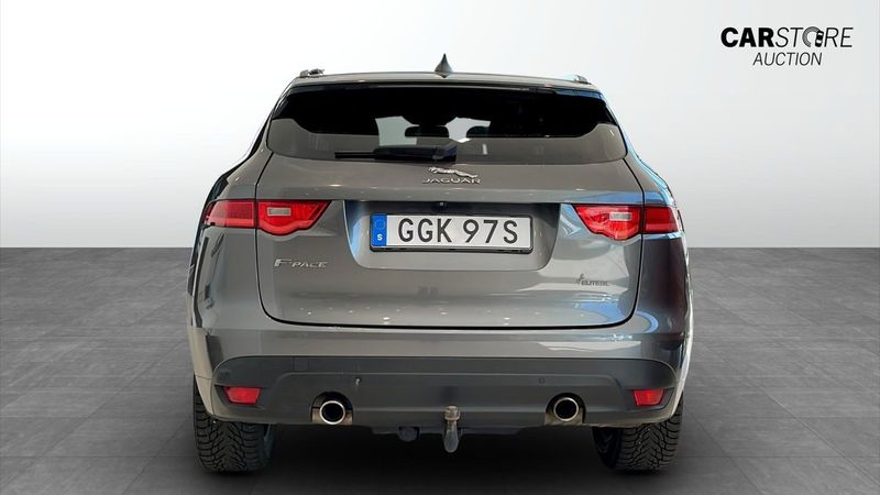 Jaguar F-Pace bild 7