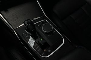 BMW 320 bild 13