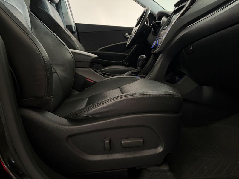 Hyundai Grand Santa Fe bild 8