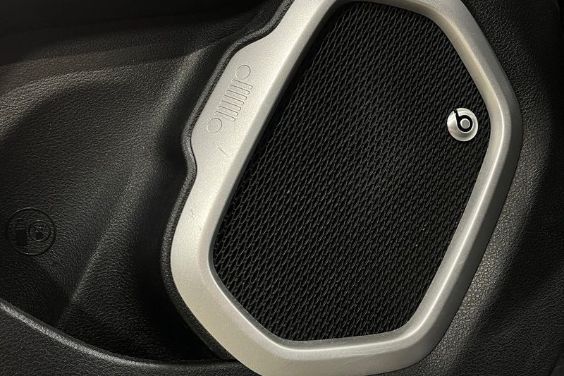 Jeep Renegade bild 18