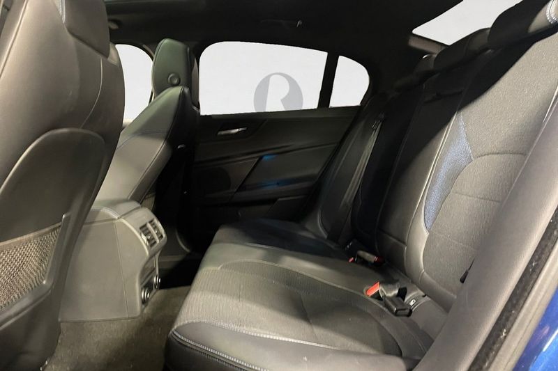 Jaguar XE bild 14