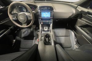 Jaguar XE bild 11