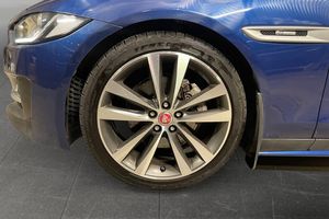 Jaguar XE bild 16