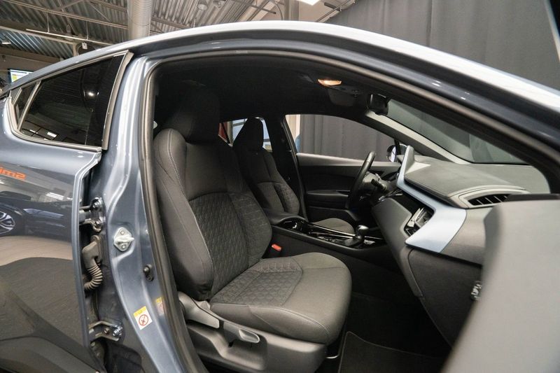 Toyota C-HR bild 17