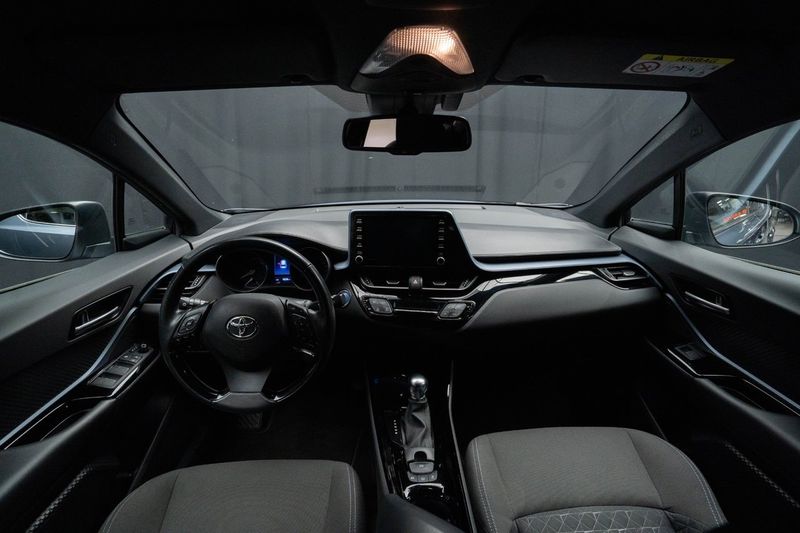 Toyota C-HR bild 11