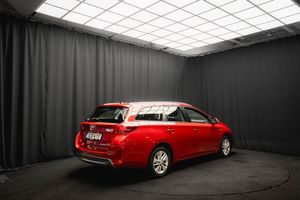 Toyota Auris bild 7