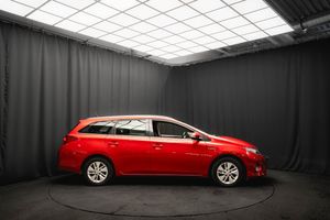 Toyota Auris bild 6
