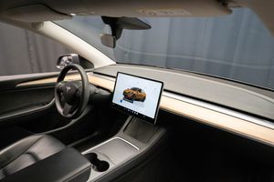 Tesla Model Y bild 18