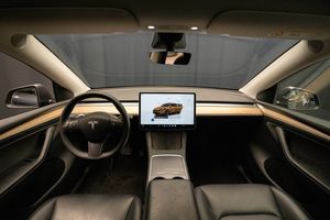 Tesla Model Y bild 17