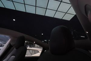 Tesla Model Y bild 14