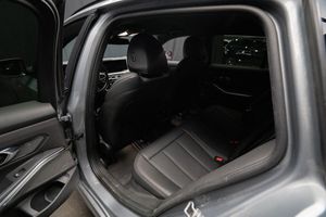 BMW 320 bild 19