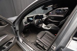 BMW 320 bild 13