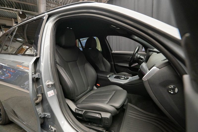 BMW 320 bild 18