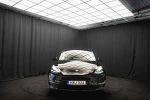Tesla Model Y bild 4