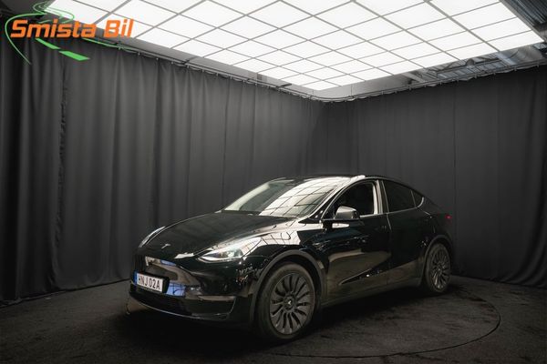 Tesla Model Y Long Range AWD PANO LÄDER KAMERA 1-ÄGARE 91.5%SoH MOMS - 2023