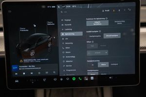 Tesla Model Y bild 19