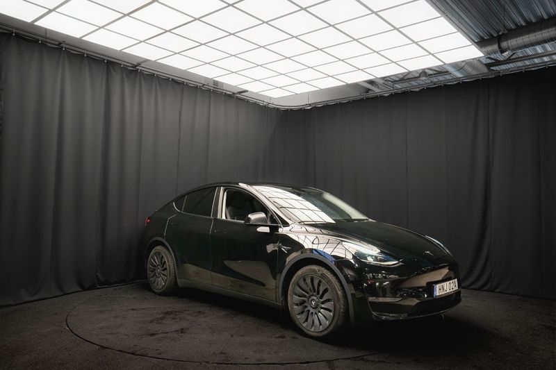 Tesla Model Y bild 5