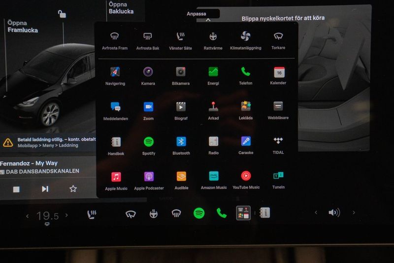 Tesla Model Y bild 18