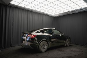 Tesla Model Y bild 7