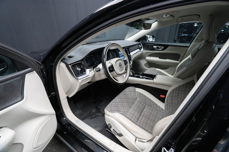 Volvo V60 bild 14