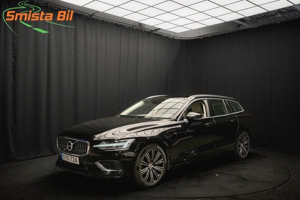 Volvo V60 Recharge T6 AWD DRAG H/K KAMERA PILOT P-VÄRM 2-ÄGARE - 2021